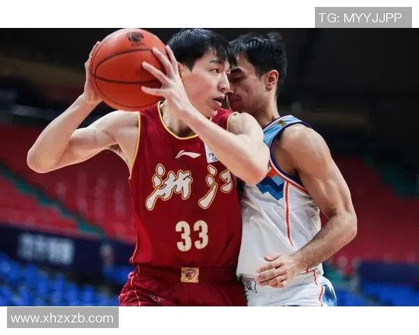 成都篮球队在邀请赛中以73分稳居积分榜首位的精彩表现